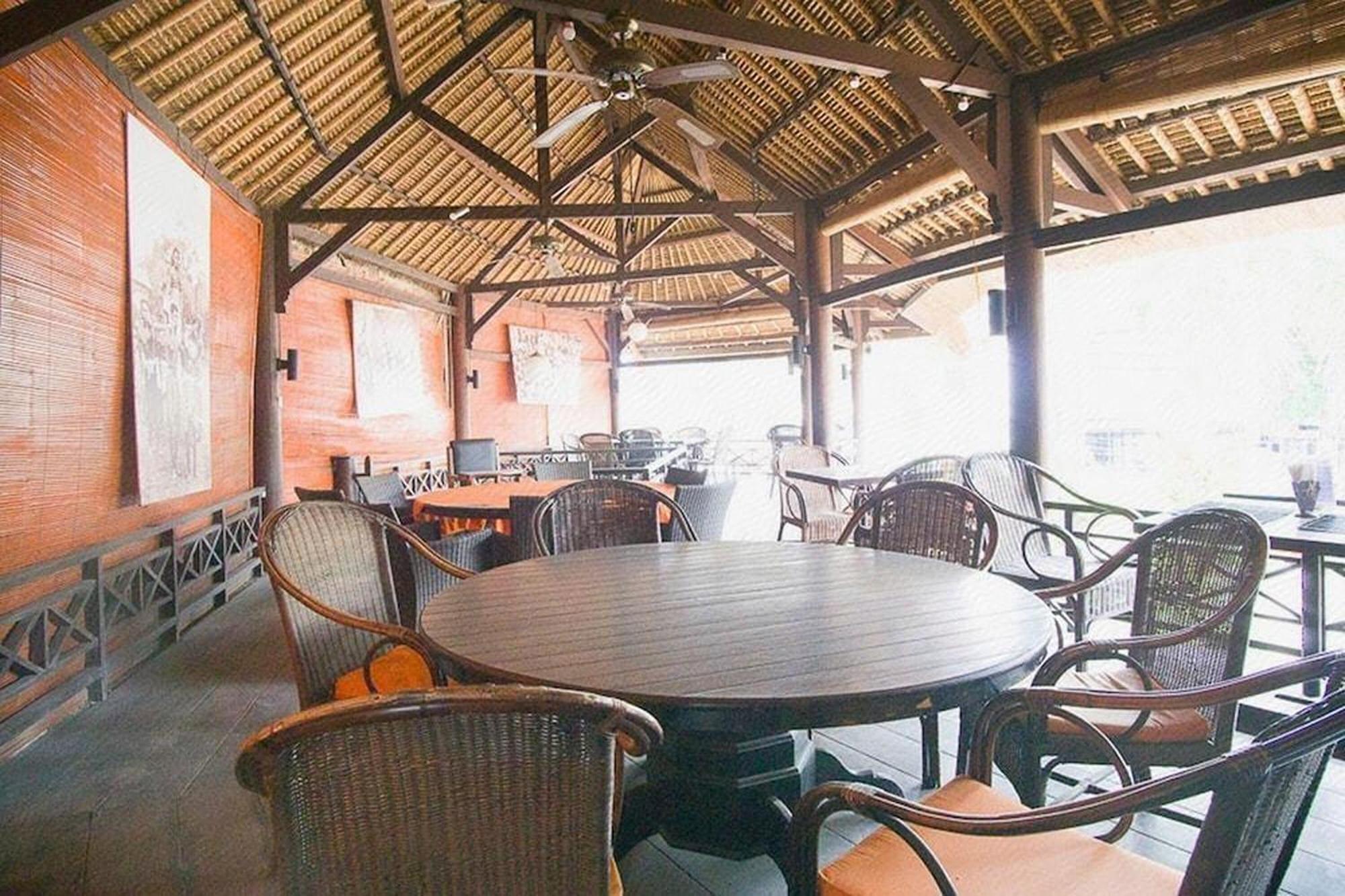 Taman Unique Hotel Senggigi Exterior foto